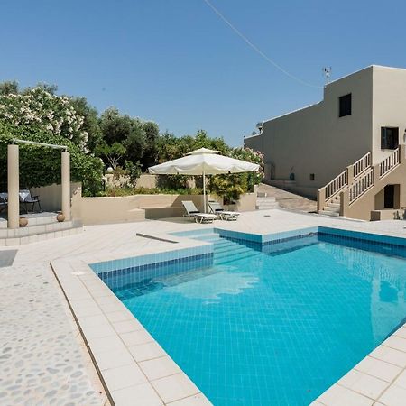 Knossos Palace Secluded Villa Skalanion エクステリア 写真