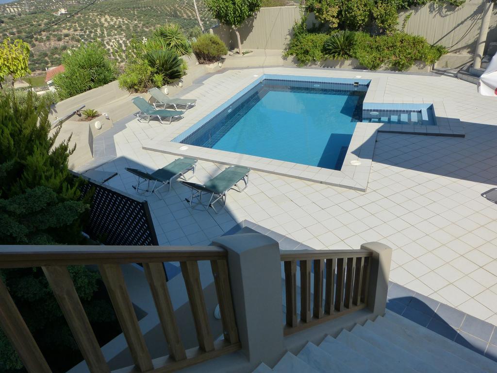 Knossos Palace Secluded Villa Skalanion エクステリア 写真