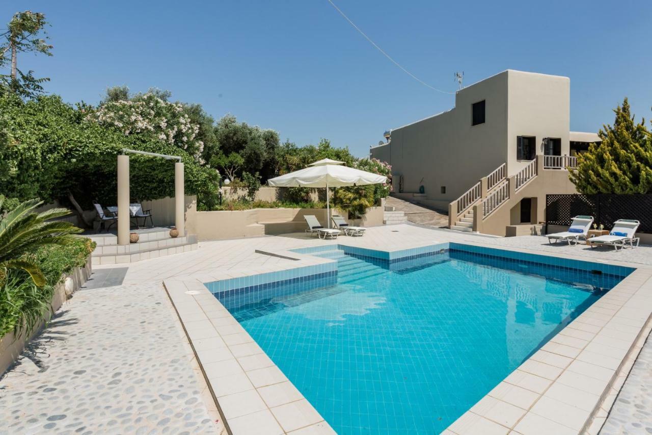 Knossos Palace Secluded Villa Skalanion エクステリア 写真